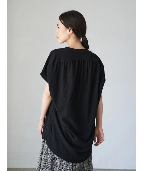 AMERICAN HOLIC(アメリカンホリック)の「バックドレープカットプルオーバー *(Tシャツ/カットソー・レディース・ブラック/パープル/カーキ/アイボリー・FREE)」の1枚目の写真