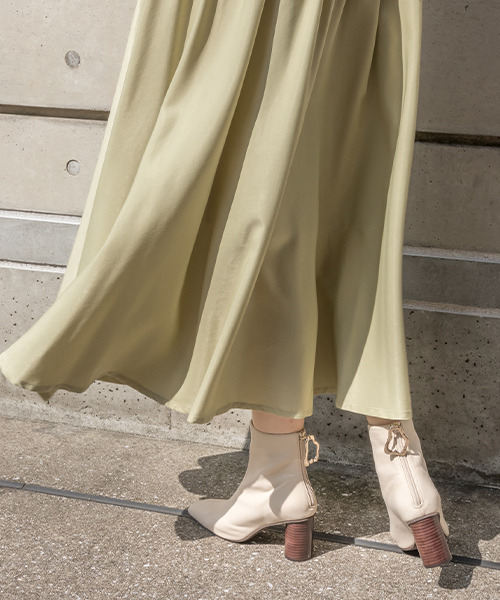 RANDA（ランダ）の「ストレスフリー/ラウンドチャンキーヒールショートブーツ（ブーツ・レディース・アイボリー/ベージュ/ブラック・LL/S/M/L）」の5枚目の写真