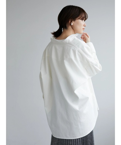 Green　Parks（グリーンパークス）の「WR　ビッグシャツチュニック＊（シャツ/ブラウス・レディース・オフホワイト/インディゴブルー/ワンウォッシュ・FREE）」の12枚目の写真