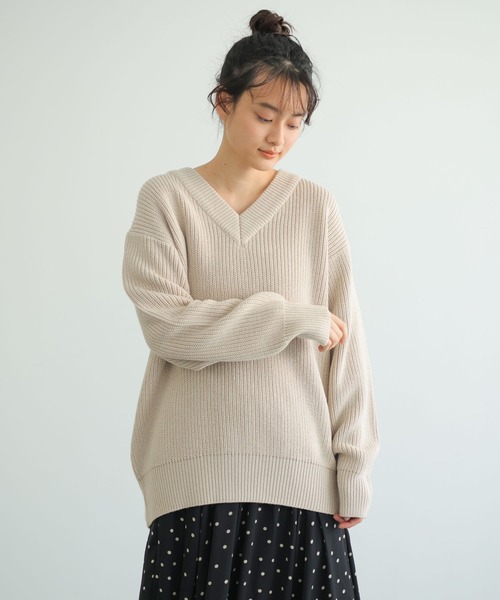 AMERICAN HOLIC（アメリカンホリック）の「Vネック片畦ニットプルオーバー（ニット/セーター・レディース・ネイビー/ライトグリーン/ライトベージュ/テラコッタ・M/L）」の2枚目の写真