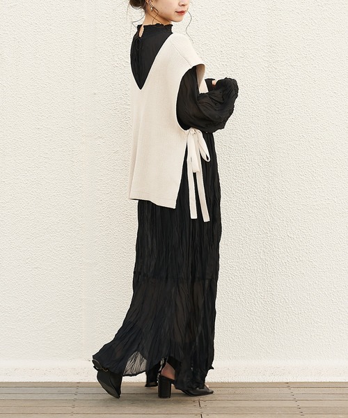 Chico（チコ）の「クリンクル2wayロングワンピース（ワンピース・レディース・ブラック/アイボリー・FREE）」の9枚目の写真