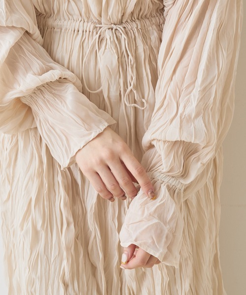 Chico（チコ）の「クリンクル2wayロングワンピース（ワンピース・レディース・ブラック/アイボリー・FREE）」の21枚目の写真