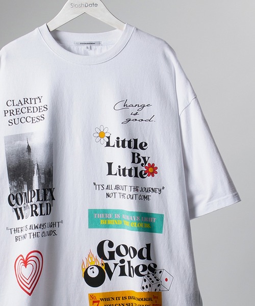 SlashDate(スラッシュデイト)の「オーバーサイズ デコレーション プリント Tシャツ(Tシャツ/カットソー・メンズ・ホワイト/ブラック/ライトグリーン・M/L)」の2枚目の写真
