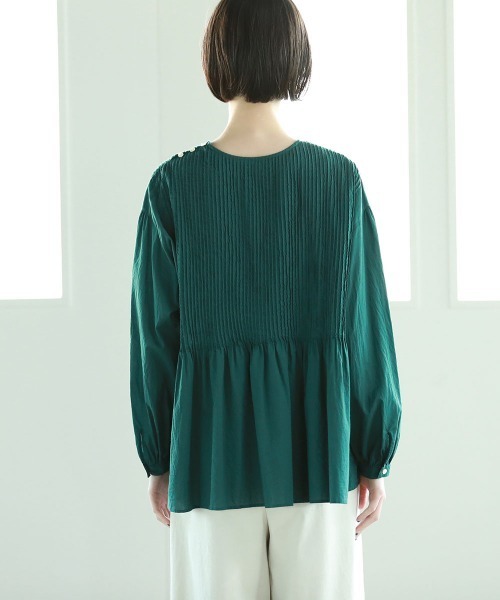 Pao de lo（パオデロ）の「ローンピンタックブラウス（シャツ/ブラウス・レディース・ベージュ/オフホワイト/グリーン・9号/7号）」の5枚目の写真