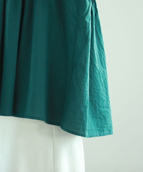 Pao de lo（パオデロ）の「ローンピンタックブラウス（シャツ/ブラウス・レディース・ベージュ/オフホワイト/グリーン・9号/7号）」の9枚目の写真