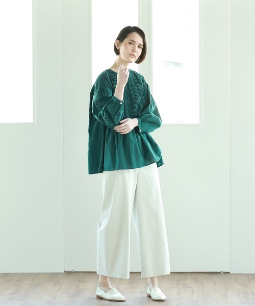 Pao de lo（パオデロ）の「ローンピンタックブラウス（シャツ/ブラウス・レディース・ベージュ/オフホワイト/グリーン・9号/7号）」の11枚目の写真