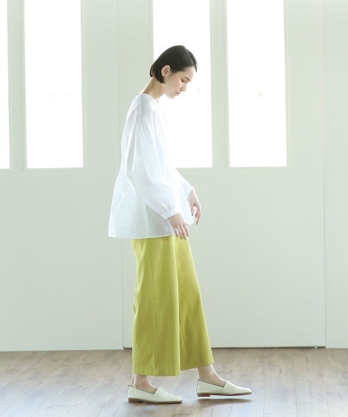 Pao de lo（パオデロ）の「ローンピンタックブラウス（シャツ/ブラウス・レディース・ベージュ/オフホワイト/グリーン・9号/7号）」の17枚目の写真