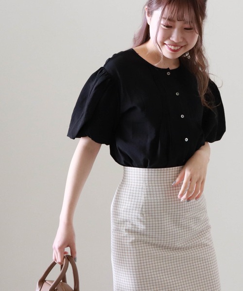 Cheek（チーク）の「袖バルーンピンタックブラウス（シャツ/ブラウス・レディース・クリーム/ブラック/オフホワイト・MEDIUM）」の17枚目の写真