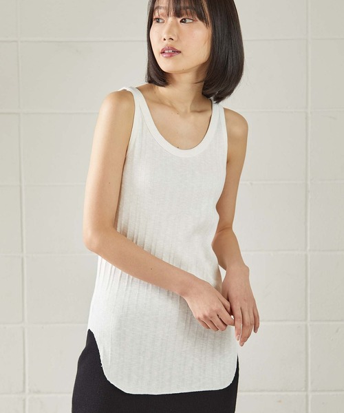 OUVRAGE CLASSE（ウヴラージュクラス）の「ランダムテレコタンクトップ（キャミソール・レディース・ブラック/オフホワイト/カーキ/ブラウン/チャコールグレー・FREE）」の2枚目の写真
