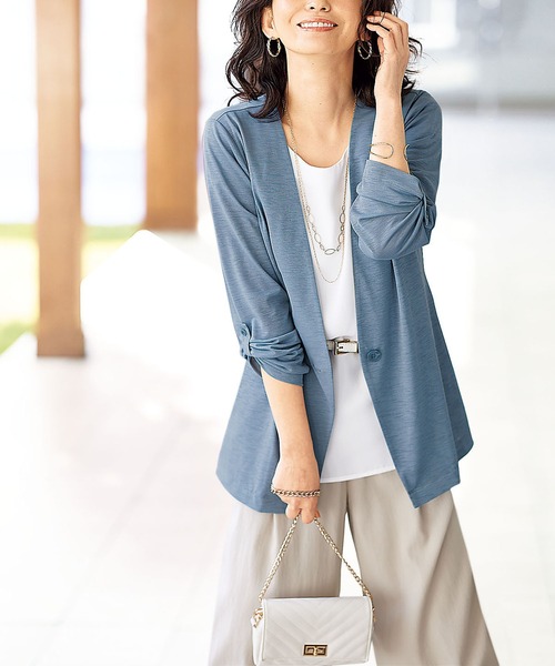 BELLUNA（ベルーナ）の「洗える涼感素材ノーカラージャケット（ノーカラージャケット・レディース・ライトグレー/ネイビー/オリーブ/ブルー・MEDIUM/LARGE/X-LARGE）」の18枚目の写真