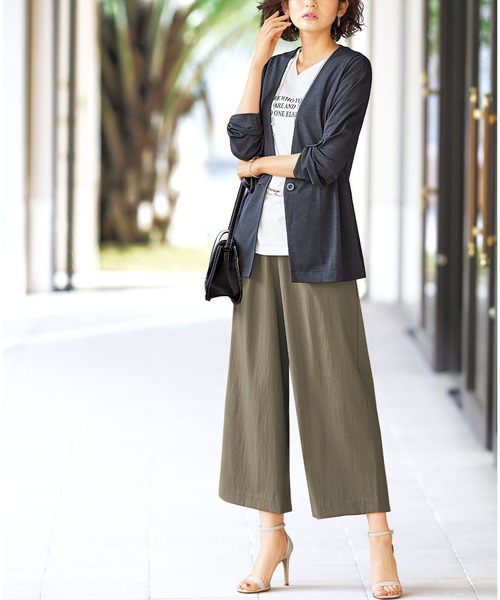 BELLUNA（ベルーナ）の「洗える涼感素材ノーカラージャケット（ノーカラージャケット・レディース・ライトグレー/ネイビー/オリーブ/ブルー・MEDIUM/LARGE/X-LARGE）」の7枚目の写真