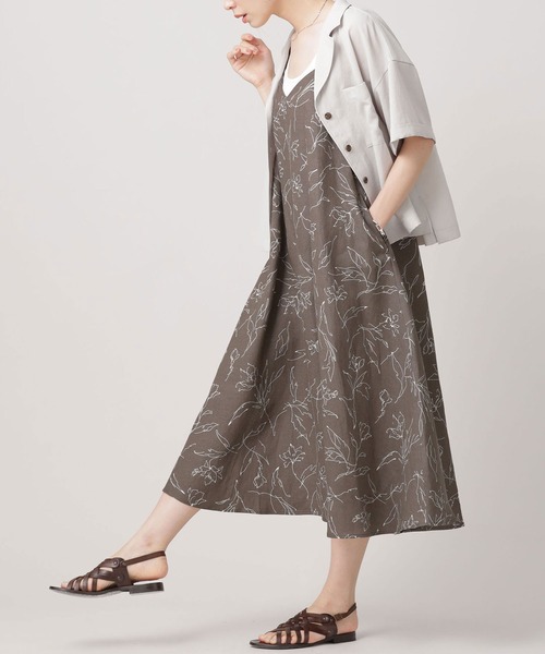 NANO universe（ナノユニバース）の「線画フラワーキャミワンピース