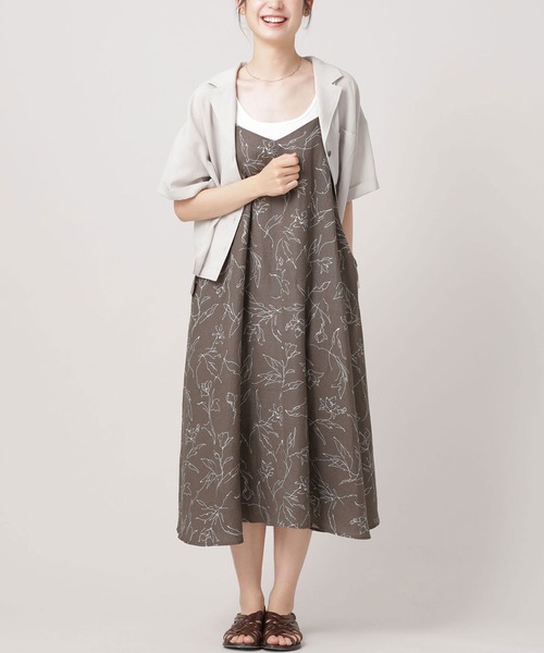 NANO universe（ナノユニバース）の「線画フラワーキャミワンピース