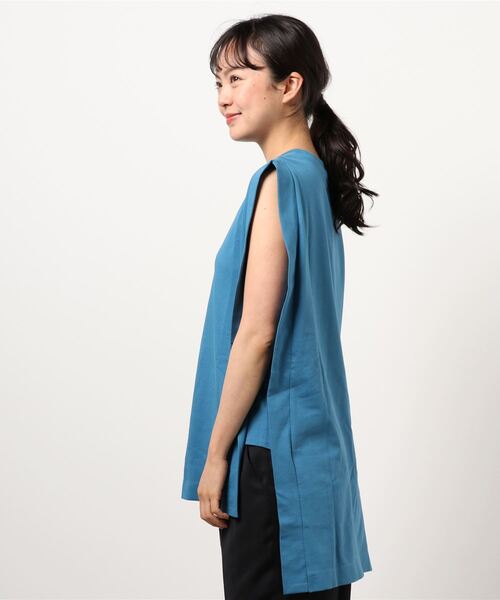 LOWRYS FARM（ローリーズファーム）の「タックキリカエノースリーブ　948773（Tシャツ/カットソー・レディース・オフホワイト/ブラック/ブルー・FREE）」の16枚目の写真