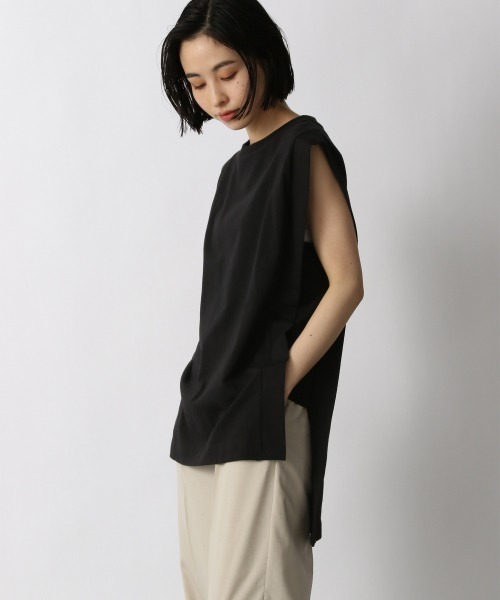 LOWRYS FARM（ローリーズファーム）の「タックキリカエノースリーブ　948773（Tシャツ/カットソー・レディース・オフホワイト/ブラック/ブルー・FREE）」の3枚目の写真