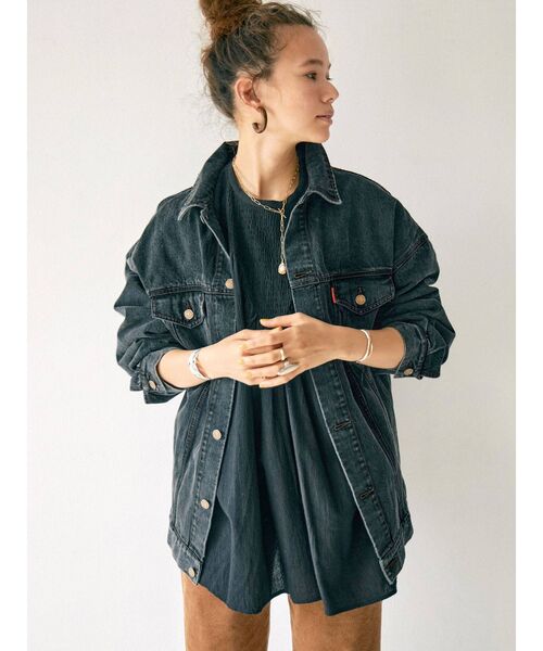 Ungrid(アングリッド)の「ビッグシルエットデニムジャケット(デニムジャケット・レディース・ブラック/ブルー・FREE)」の22枚目の写真