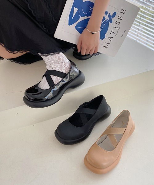 SVEC(シュベック)の「厚底 スクエアトゥ クロス ストラップ メリージェーン スニーカー(スニーカー・レディース・ブラック系その他/ベージュ/ブラック・36/38/37/39/35)」の5枚目の写真