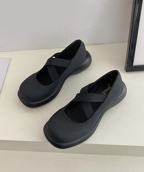 SVEC(シュベック)の「厚底 スクエアトゥ クロス ストラップ メリージェーン スニーカー(スニーカー・レディース・ブラック系その他/ベージュ/ブラック・36/38/37/39/35)」の4枚目の写真