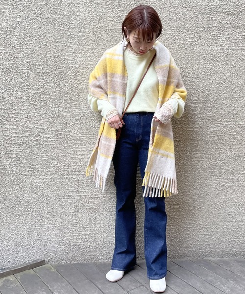 MADEMOISELLE ROPE'（マドモアゼル ロペ）の「【一部WEB限定】ブークレーボリュームチェックストール（ストール/ショール・レディース・ブラック系その他/ブルー系その他/イエロー系その他・FREE）」の13枚目の写真