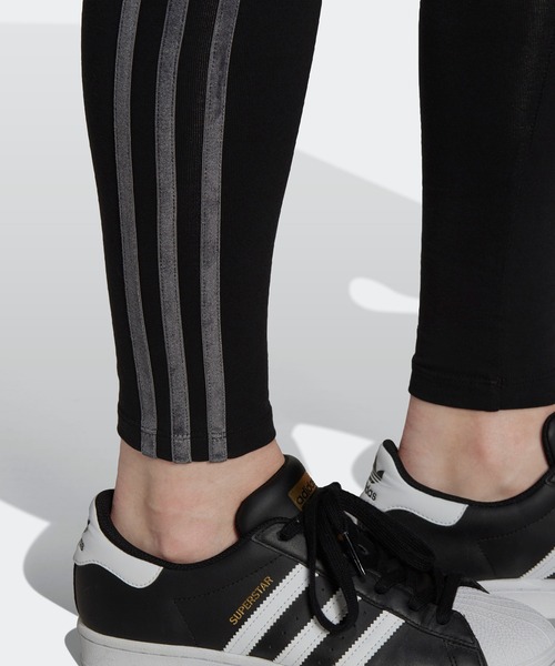 adidas(アディダス)の「ストライプ付きタイツ / アディダスオリジナルス adidas Originals(レギンス/スパッツ・レディース・ブラック・XX-LARGE/MEDIUM/SMALL/X-SMALL/LARGE/X-LARGE)」の2枚目の写真