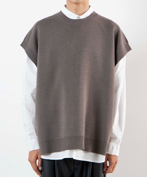 WEGO(ウィゴー)の「WEGO/ルーズシルエットニットベスト(ベスト・メンズ・ブラック/ダークグリーン/ベージュ/サックスブルー/グレー系その他・MEDIUM/LARGE)」の9枚目の写真