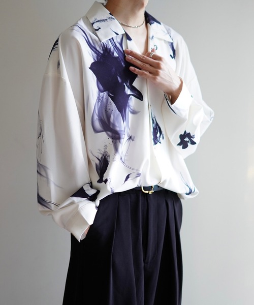 NILWAY（ニルウェイ）の「-Lily- Highest Decin Oversize Shirts/花柄オープンカラーシャツ（シャツ/ブラウス・メンズ・ブラック×レッド/ホワイト×ブラック/グレー系/ホワイト×パープル/ブルー系/ブラック×ホワイト・MEDIUM/SMALL/LARGE）」の2枚目の写真