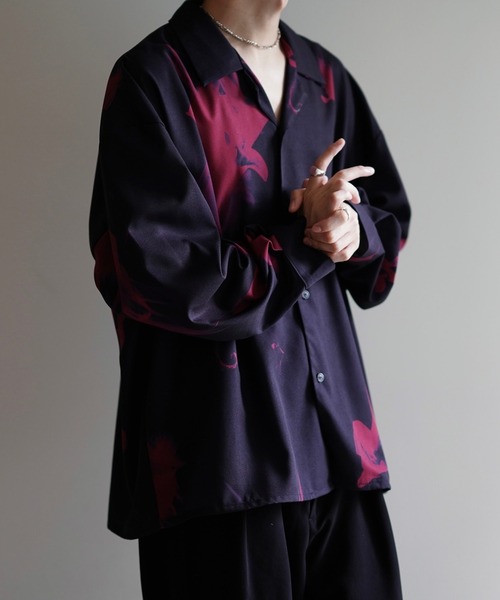NILWAY（ニルウェイ）の「-Lily- Highest Decin Oversize Shirts/花柄オープンカラーシャツ（シャツ/ブラウス・メンズ・ブラック×レッド/ホワイト×ブラック/グレー系/ホワイト×パープル/ブルー系/ブラック×ホワイト・MEDIUM/SMALL/LARGE）」の4枚目の写真