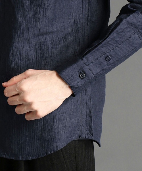 HIDEAWAYS NICOLE（ハイダウェイニコル）の「先染めリネンワッシャーシャツ（シャツ/ブラウス・メンズ・グレー系その他/オフホワイト/ネイビー・LARGE/X-LARGE/MEDIUM）」の6枚目の写真