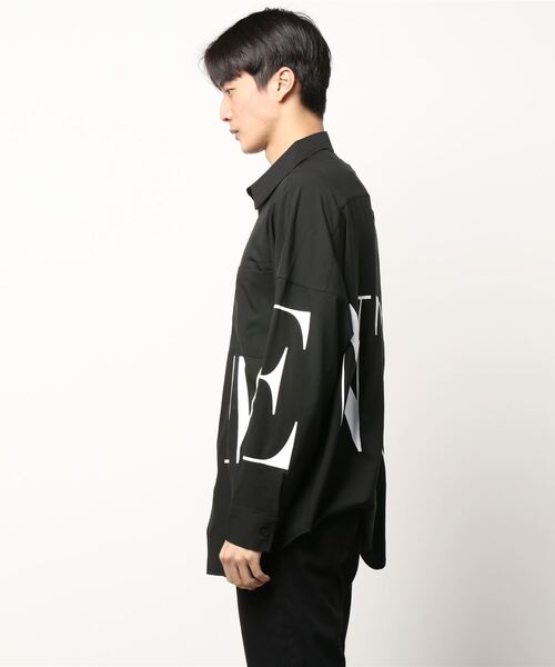 semantic design（セマンティックデザイン）の「セマンティックデザイン/semantic design ビッグロゴ 長袖ルーズ ロングシャツ（シャツ/ブラウス・メンズ・ホワイト/ブラック・LARGE/MEDIUM）」の4枚目の写真