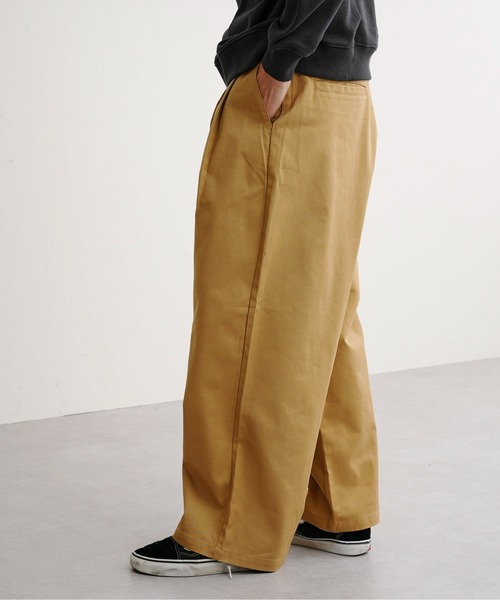 CPCM（シーピーシーエム）の「1タックワイドチノパンツ（チノパンツ・メンズ・ホワイト/ブラック/アイボリー/ベージュ・MEDIUM/LARGE）」の9枚目の写真