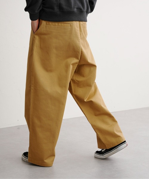 CPCM（シーピーシーエム）の「1タックワイドチノパンツ（チノパンツ・メンズ・ホワイト/ブラック/アイボリー/ベージュ・MEDIUM/LARGE）」の10枚目の写真
