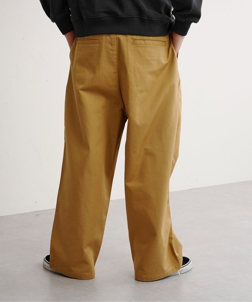 CPCM（シーピーシーエム）の「1タックワイドチノパンツ（チノパンツ・メンズ・ホワイト/ブラック/アイボリー/ベージュ・MEDIUM/LARGE）」の11枚目の写真