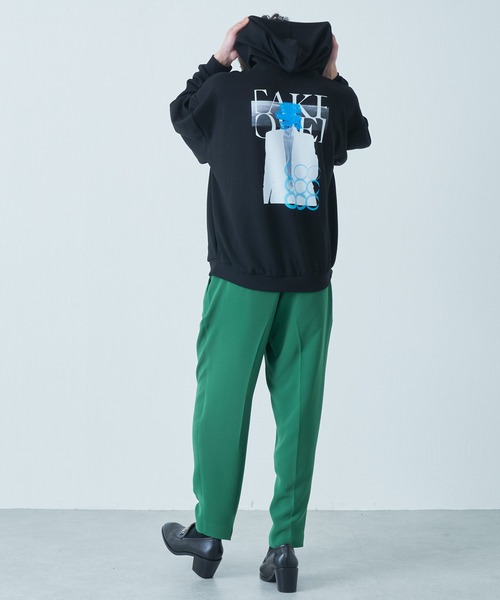 Lui's（ルイス）の「TAKE OVER プリントフーディー（パーカー・メンズ・ホワイト/ブラック/ロイヤルブルー・SMALL/MEDIUM）」の5枚目の写真