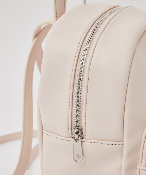 one after another NICE CLAUP(ワンアフターアナザーナイスクラップ)の「ミニポーチ付きミニリュック(バックパック/リュック・レディース・オフホワイト/ブラック・ONE SIZE)」の16枚目の写真