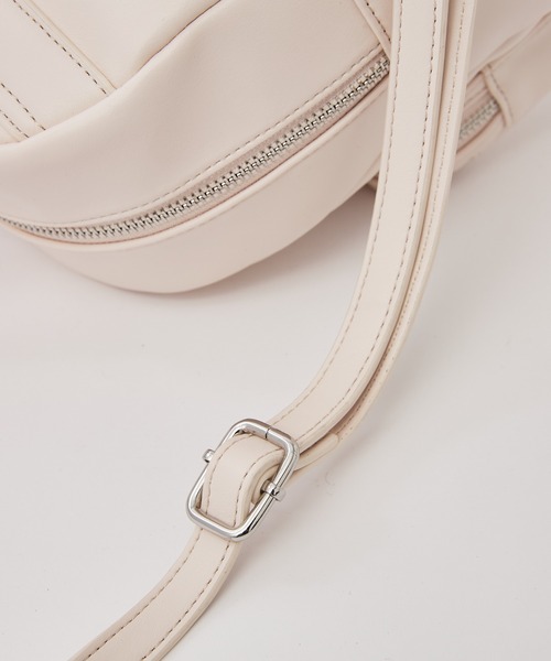 one after another NICE CLAUP(ワンアフターアナザーナイスクラップ)の「ミニポーチ付きミニリュック(バックパック/リュック・レディース・オフホワイト/ブラック・ONE SIZE)」の22枚目の写真