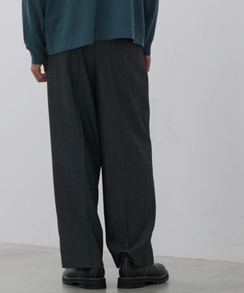 LIDNM（リドム）の「WOOL FLANNEL BAGGY（スラックス）」 - WEAR