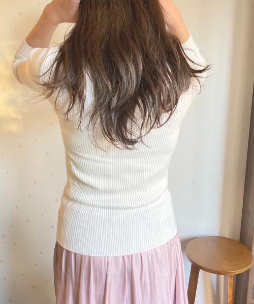Loco Ocean(ロコオーシャン)の「シンプル クルーネックニットトップス(ニット/セーター・レディース・ホワイト/ブラック/イエロー/ブルー/テラコッタ・FREE)」の15枚目の写真