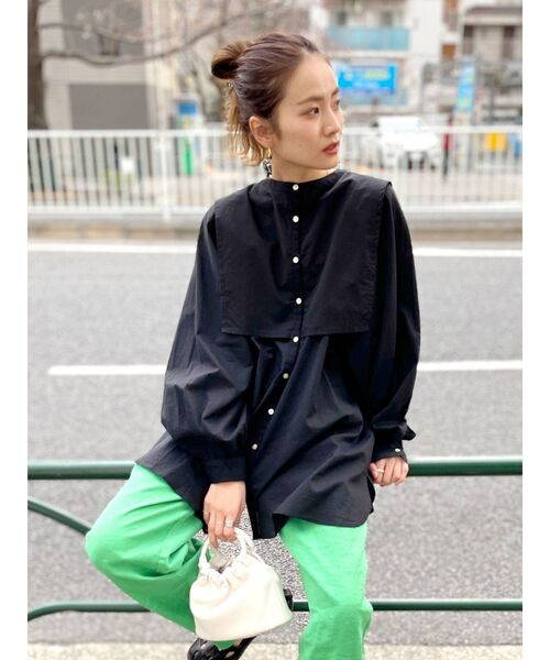 Ungrid(アングリッド)の「【WEB限定】ヨークデザインノーカラーシャツ(シャツ/ブラウス・レディース・オレンジ/ライトグリーン/オフホワイト/ブラック・FREE)」の6枚目の写真