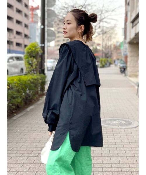 Ungrid(アングリッド)の「【WEB限定】ヨークデザインノーカラーシャツ(シャツ/ブラウス・レディース・オレンジ/ライトグリーン/オフホワイト/ブラック・FREE)」の11枚目の写真