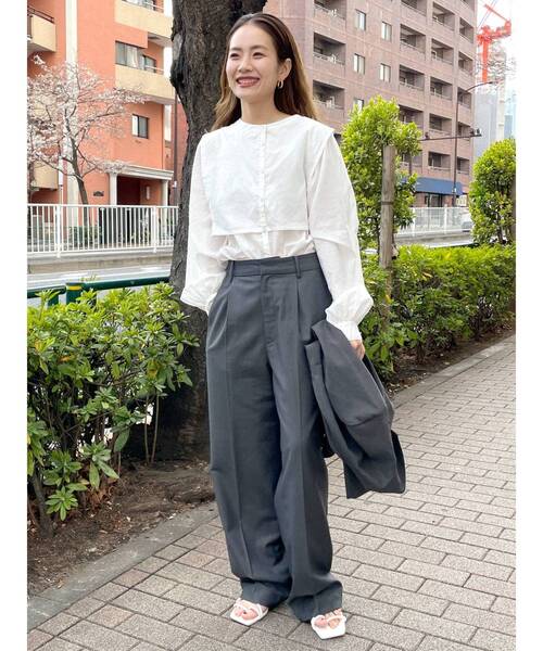 Ungrid(アングリッド)の「【WEB限定】ヨークデザインノーカラーシャツ(シャツ/ブラウス・レディース・オレンジ/ライトグリーン/オフホワイト/ブラック・FREE)」の21枚目の写真