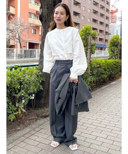 Ungrid(アングリッド)の「【WEB限定】ヨークデザインノーカラーシャツ(シャツ/ブラウス・レディース・オレンジ/ライトグリーン/オフホワイト/ブラック・FREE)」の22枚目の写真