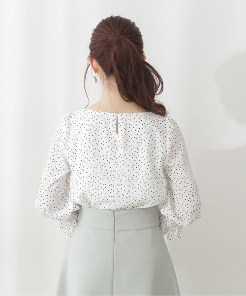 PROPORTION BODY DRESSING（プロポーションボディドレッシング）の「ハートネックシャーリングブラウス / 1212110307（シャツ/ブラウス・レディース・ホワイト系その他/ブルー/オフホワイト・SMALL/MEDIUM）」の4枚目の写真