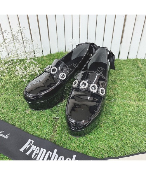 Swankiss(スワンキス)の「EV enamel loafer(サンダル・レディース・グレー/ブラック・MEDIUM/LARGE)」の9枚目の写真