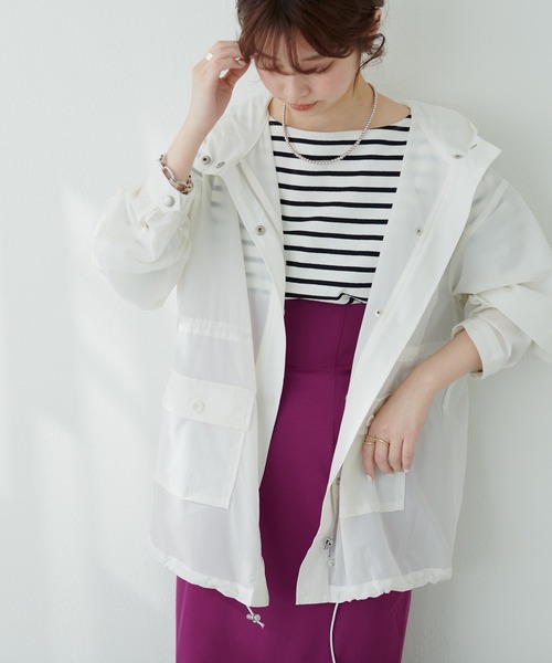natural couture(ナチュラルクチュール)の「トレンド顔◎春めきアウター ほんわりシアーマンパ(マウンテンパーカー・レディース・オフホワイト/ブラック/サックスブルー/ベージュ・FREE)」の2枚目の写真