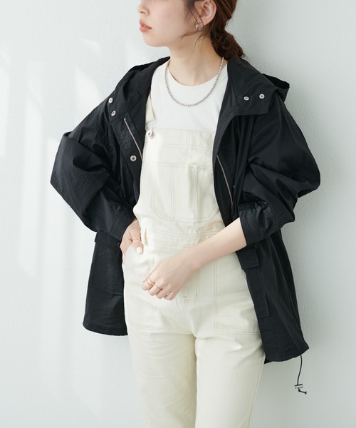 natural couture(ナチュラルクチュール)の「トレンド顔◎春めきアウター ほんわりシアーマンパ(マウンテンパーカー・レディース・オフホワイト/ブラック/サックスブルー/ベージュ・FREE)」の9枚目の写真