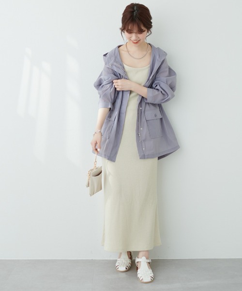 natural couture(ナチュラルクチュール)の「トレンド顔◎春めきアウター ほんわりシアーマンパ(マウンテンパーカー・レディース・オフホワイト/ブラック/サックスブルー/ベージュ・FREE)」の10枚目の写真