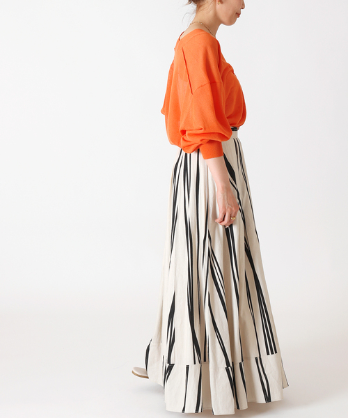 Simplicite(サンプリシテ)の「シアーVネックカーディガン(カーディガン/ボレロ・レディース・ホワイト/ブラック/オレンジ/グリーン・FREE)」の20枚目の写真