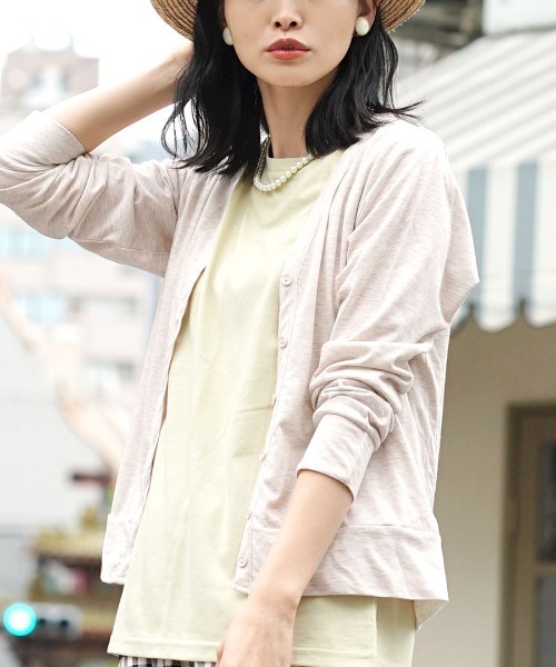 zootie（ズーティー）の「さらっと薄手で快適 UVカットカーディガン（カーディガン/ボレロ・レディース・ネイビー/杢グレー/ライトブルー/オフホワイト/ライトイエロー/ベージュ/ライトカーキ/ブラック/モカ/スモークピンク/ラベンダー/ミント・L-XL/M-L）」の6枚目の写真