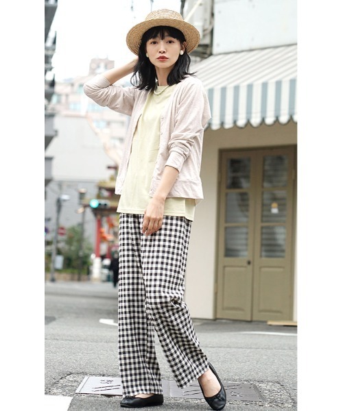 zootie（ズーティー）の「さらっと薄手で快適 UVカットカーディガン（カーディガン/ボレロ・レディース・ネイビー/杢グレー/ライトブルー/オフホワイト/ライトイエロー/ベージュ/ライトカーキ/ブラック/モカ/スモークピンク/ラベンダー/ミント・L-XL/M-L）」の17枚目の写真