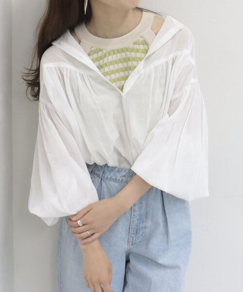 fredy emue（フレディエミュ）の「ボリューム袖ブラウス（シャツ/ブラウス・レディース・ライトブルー/オフホワイト/パープル/レッド・38）」の2枚目の写真